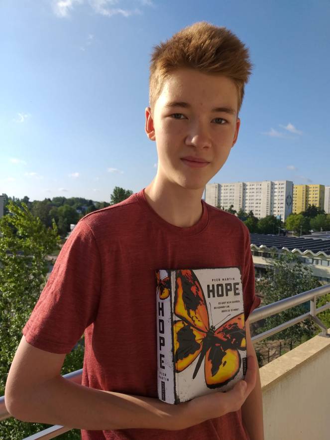 04ef1c83-1d9b-4eba-ba7c-0fdecd3979a8